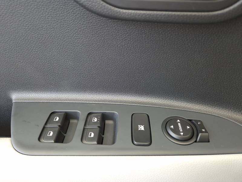 Kia Stonic - Photo 13