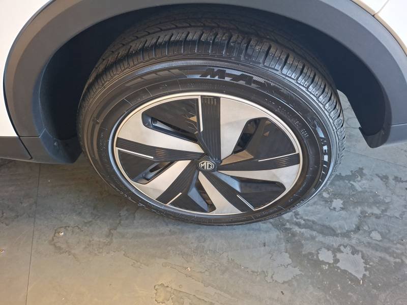MG ZS - Photo 11