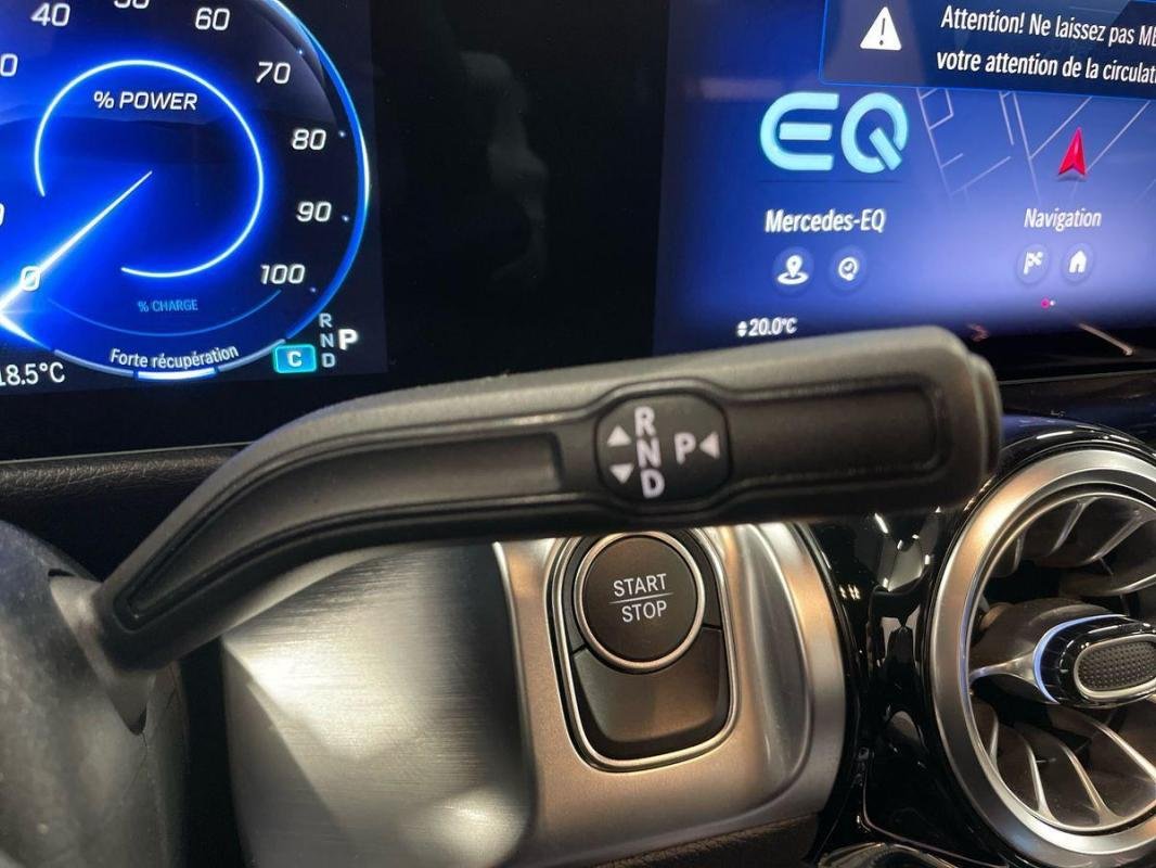 Mercedes EQB - Photo 11
