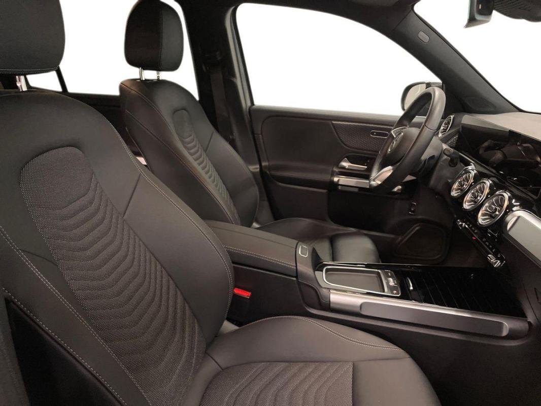 Mercedes EQB - Photo 13