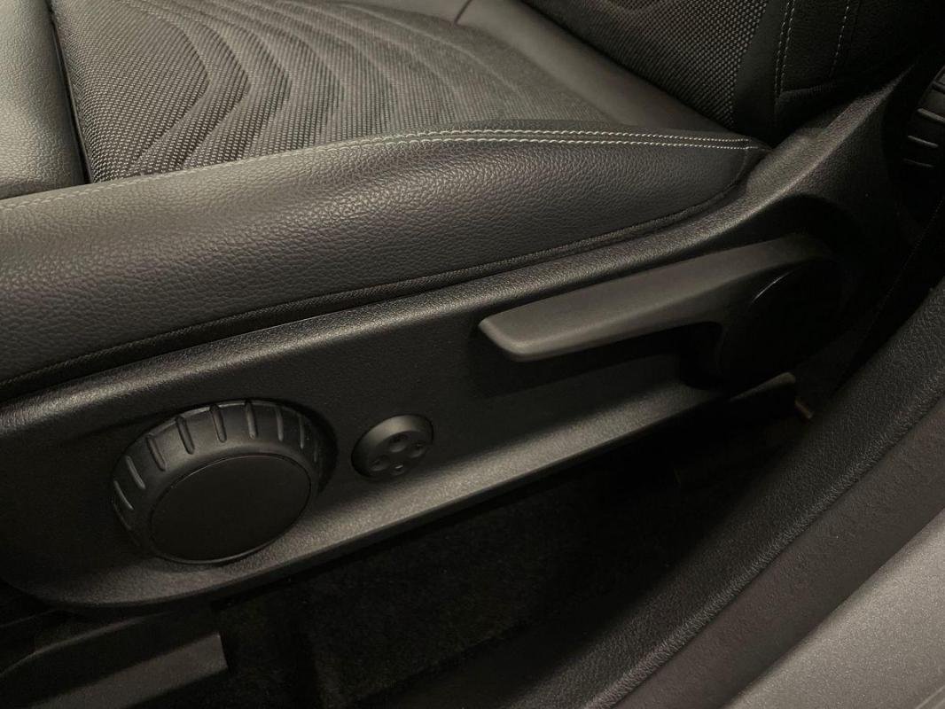 Mercedes EQB - Photo 14