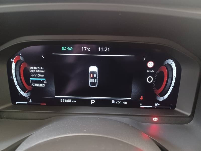 Nissan Qashqai - Photo 22