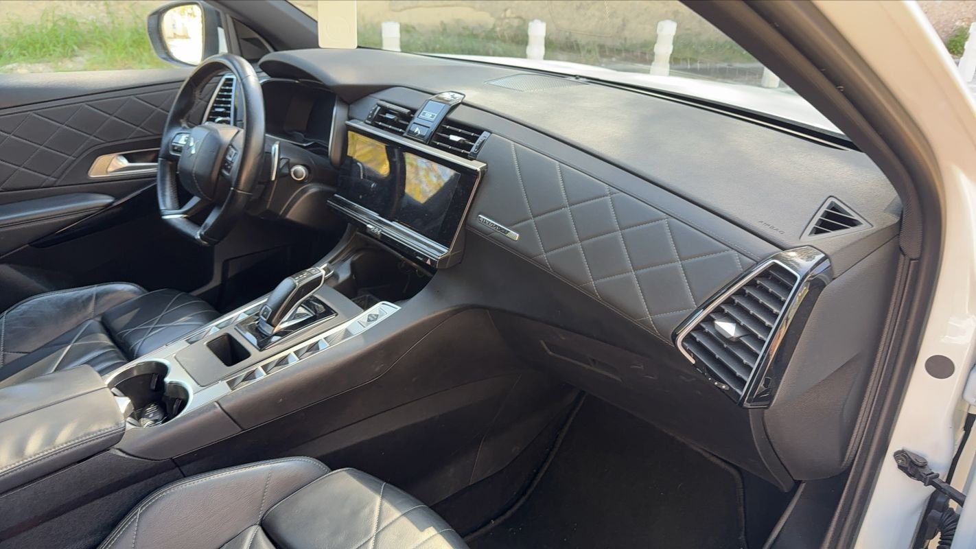 DS DS 7 Crossback - Photo 10
