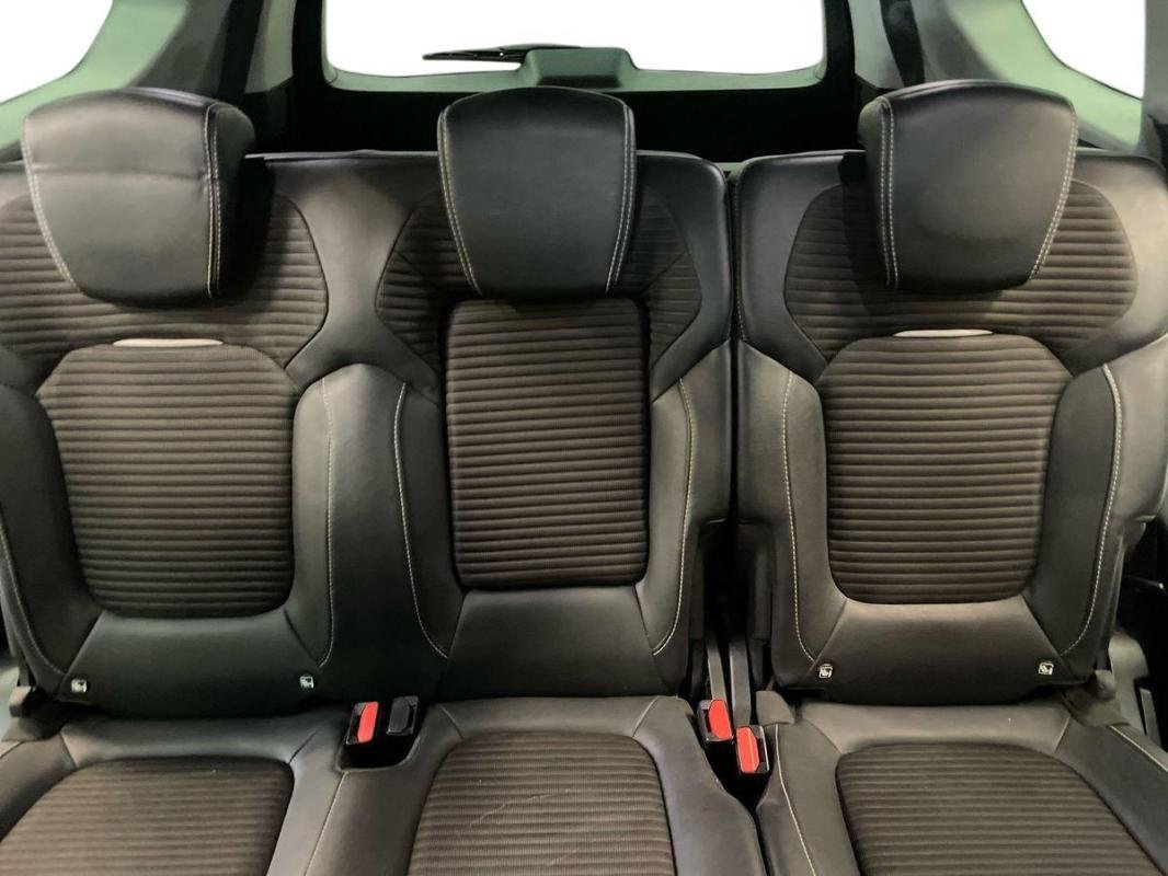 Renault Grand Scénic - Photo 22