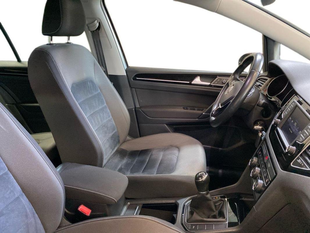 Volkswagen Golf Sportsvan - Photo 13