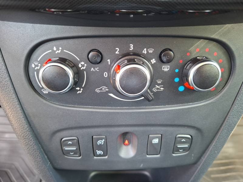 Dacia Sandero - Photo 28