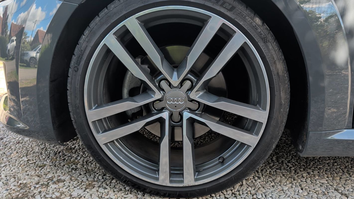 Audi TT - Photo 18