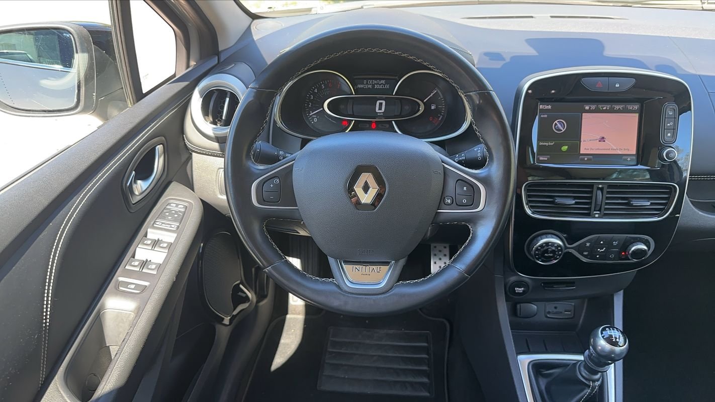 Renault Clio - Photo 24