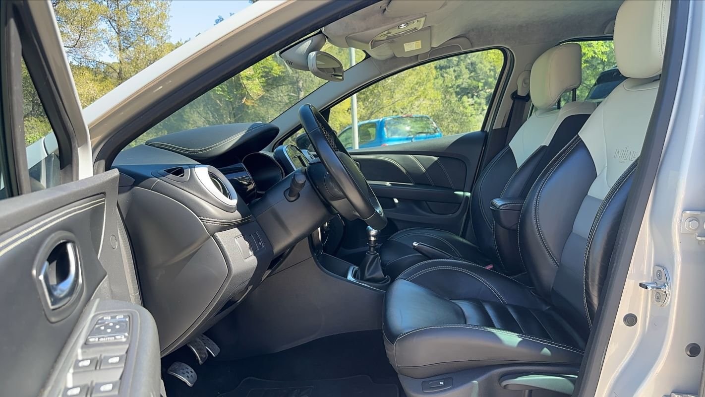 Renault Clio - Photo 26