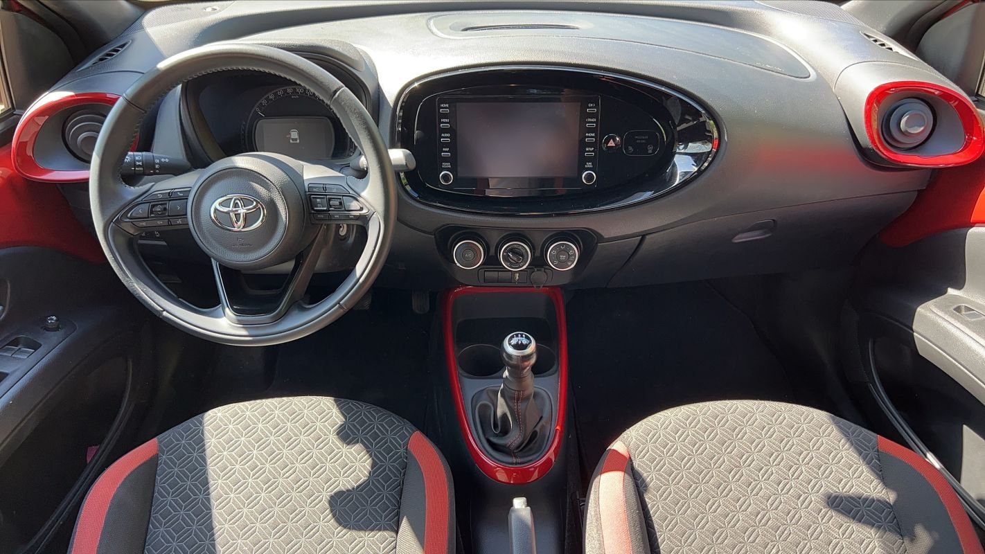 Toyota aygo x - Photo 11