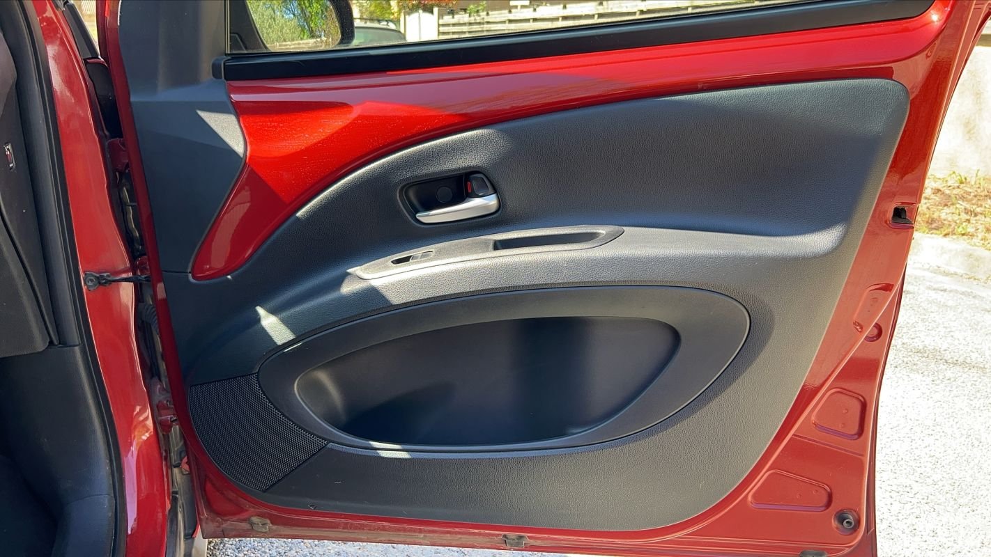Toyota aygo x - Photo 24