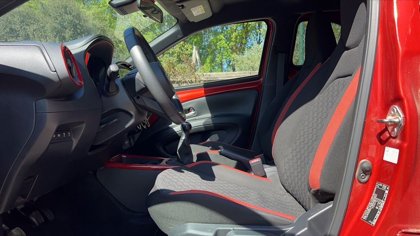 Toyota aygo x - Photo 26