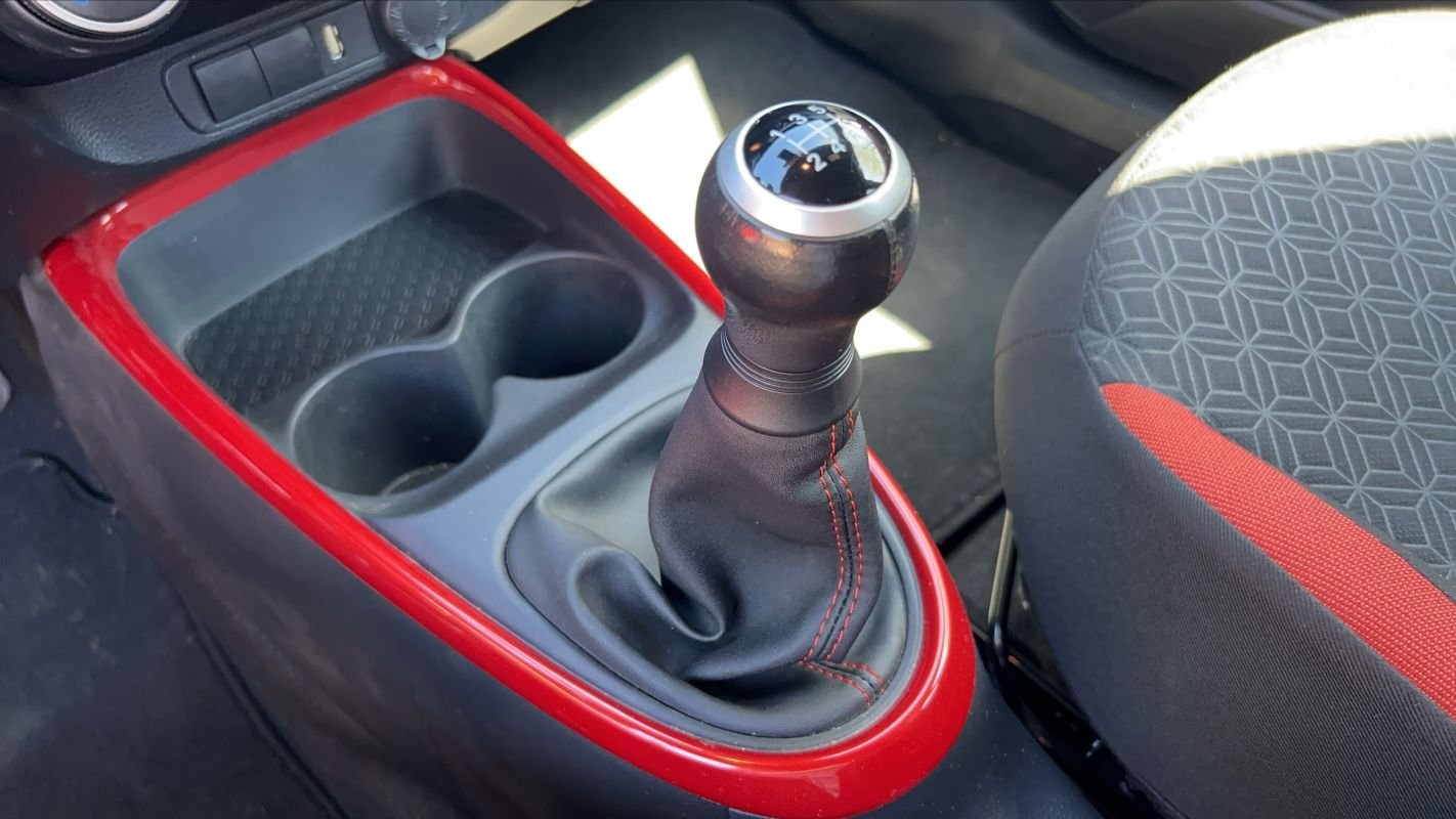 Toyota aygo x - Photo 27
