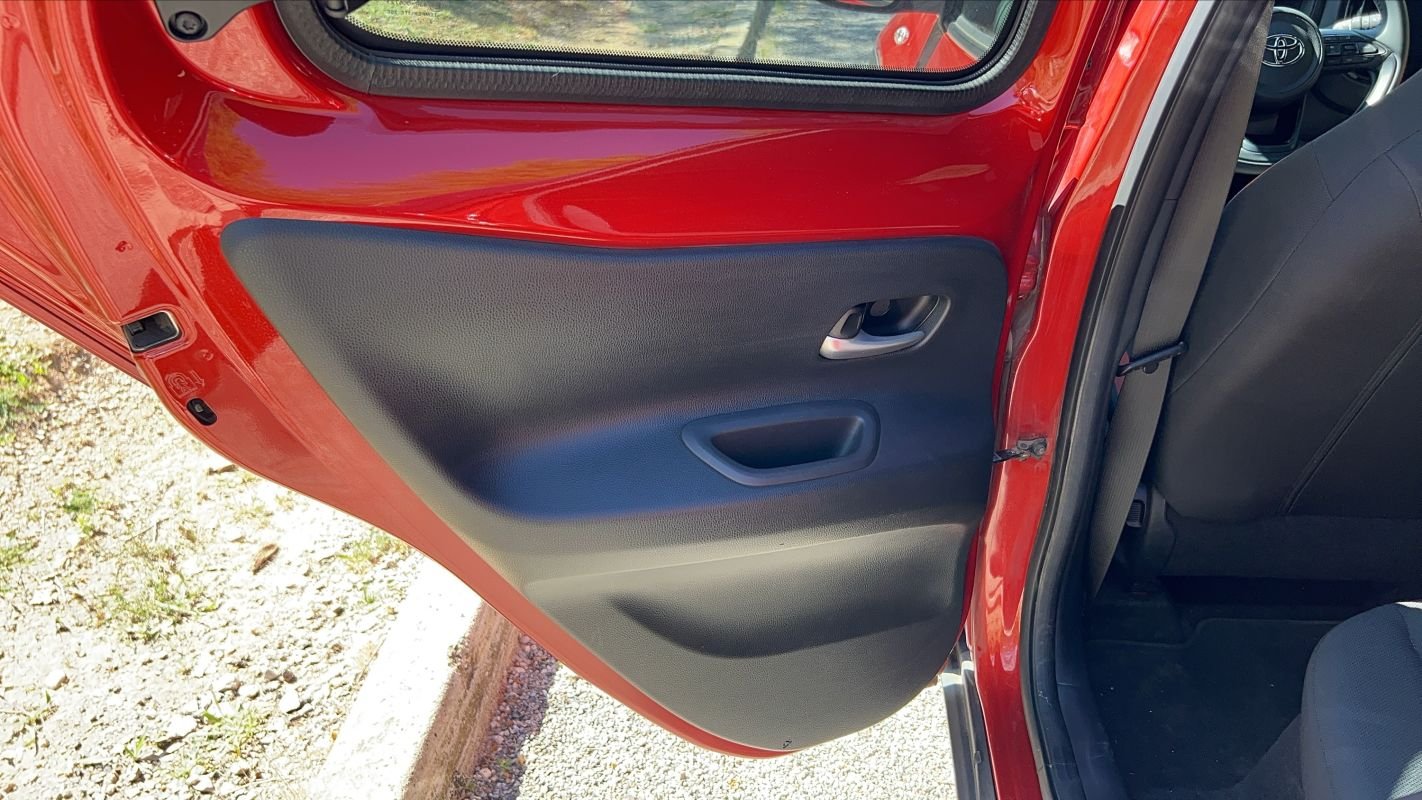 Toyota aygo x - Photo 29