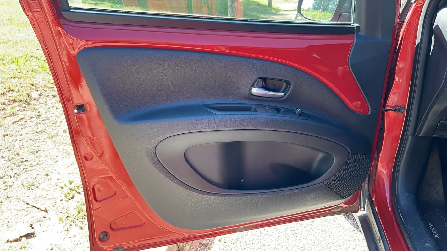 Toyota aygo x - Photo 7