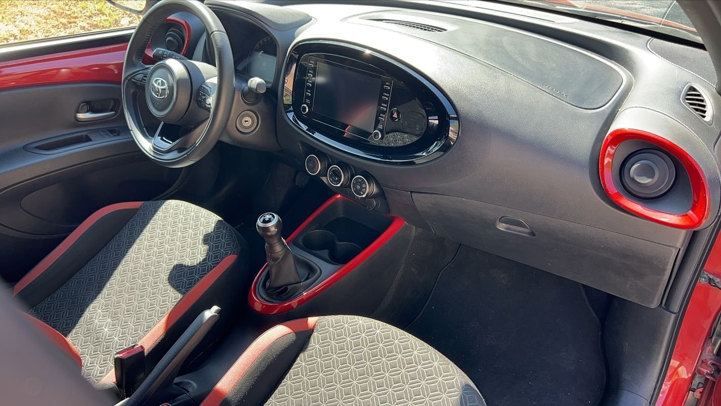 Toyota aygo x - Photo 10