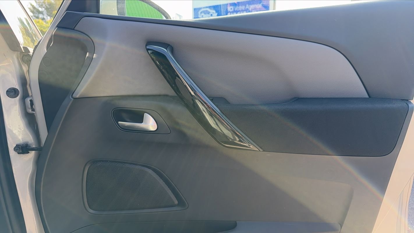 Citroën Grand C4 Picasso - Photo 22