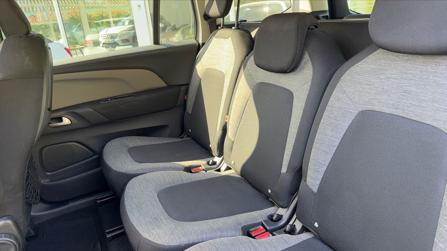 Citroën Grand C4 Picasso - Photo 9