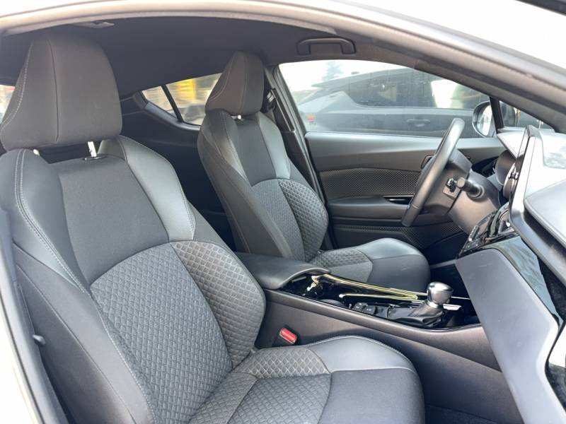 Toyota C-HR - Photo 12