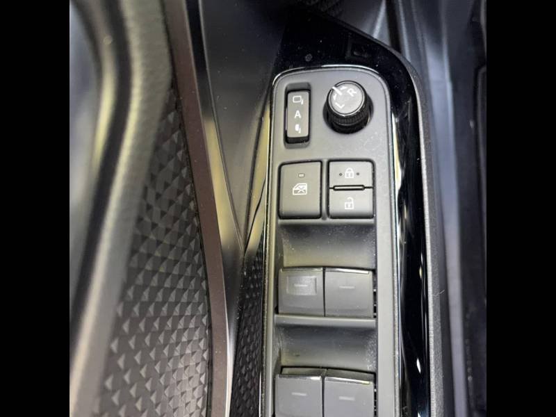 Toyota C-HR - Photo 21