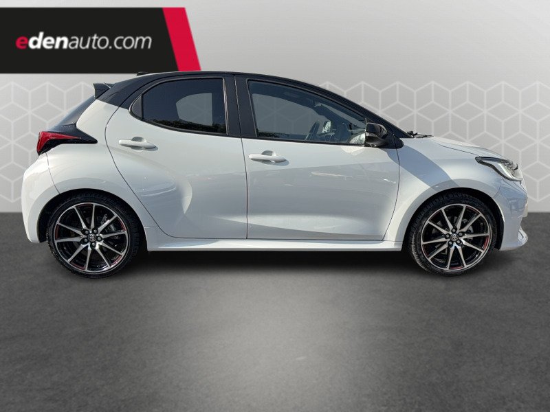 Toyota Yaris - Photo 6