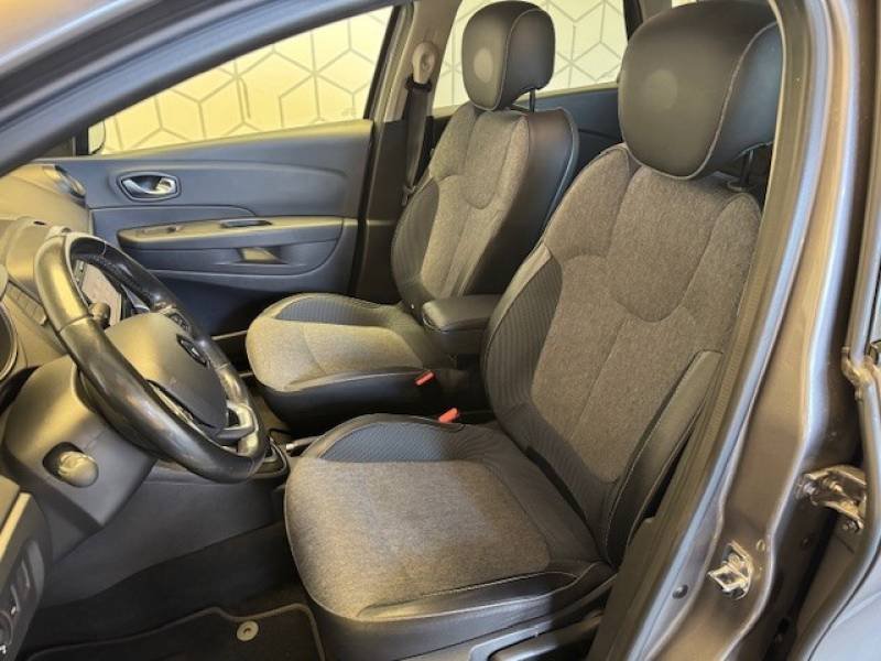 Renault Captur - Photo 10