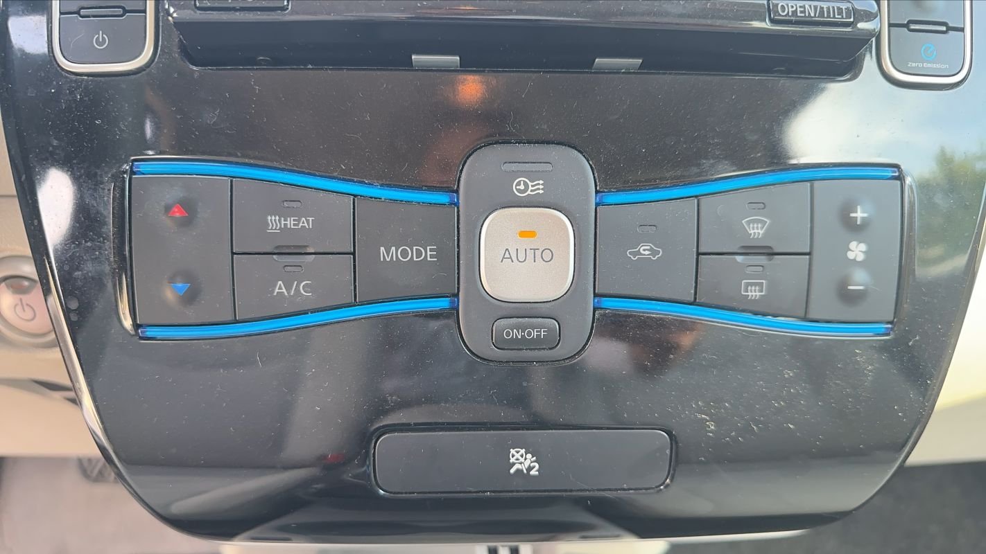 Nissan Leaf - Photo 13