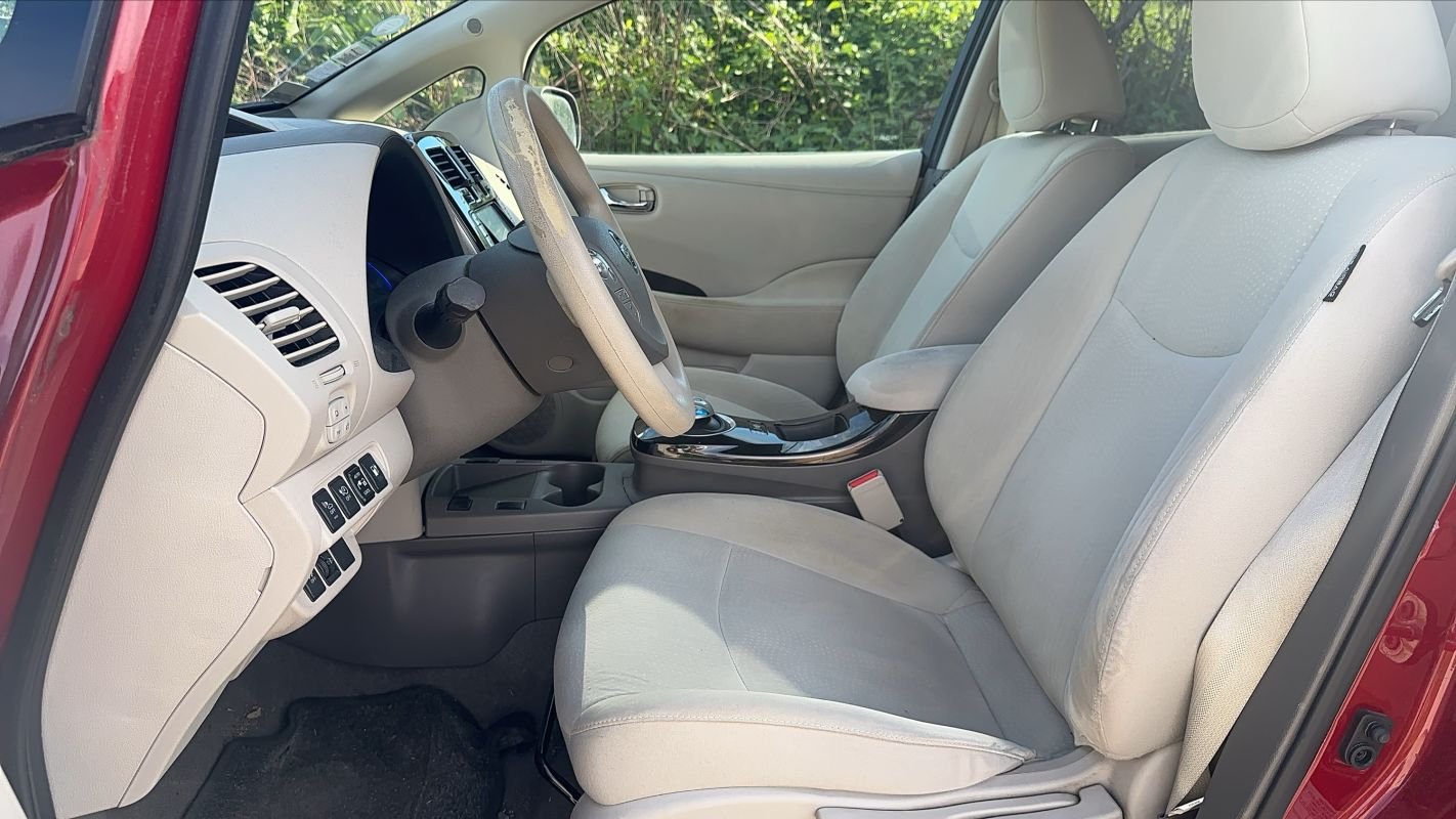 Nissan Leaf - Photo 26