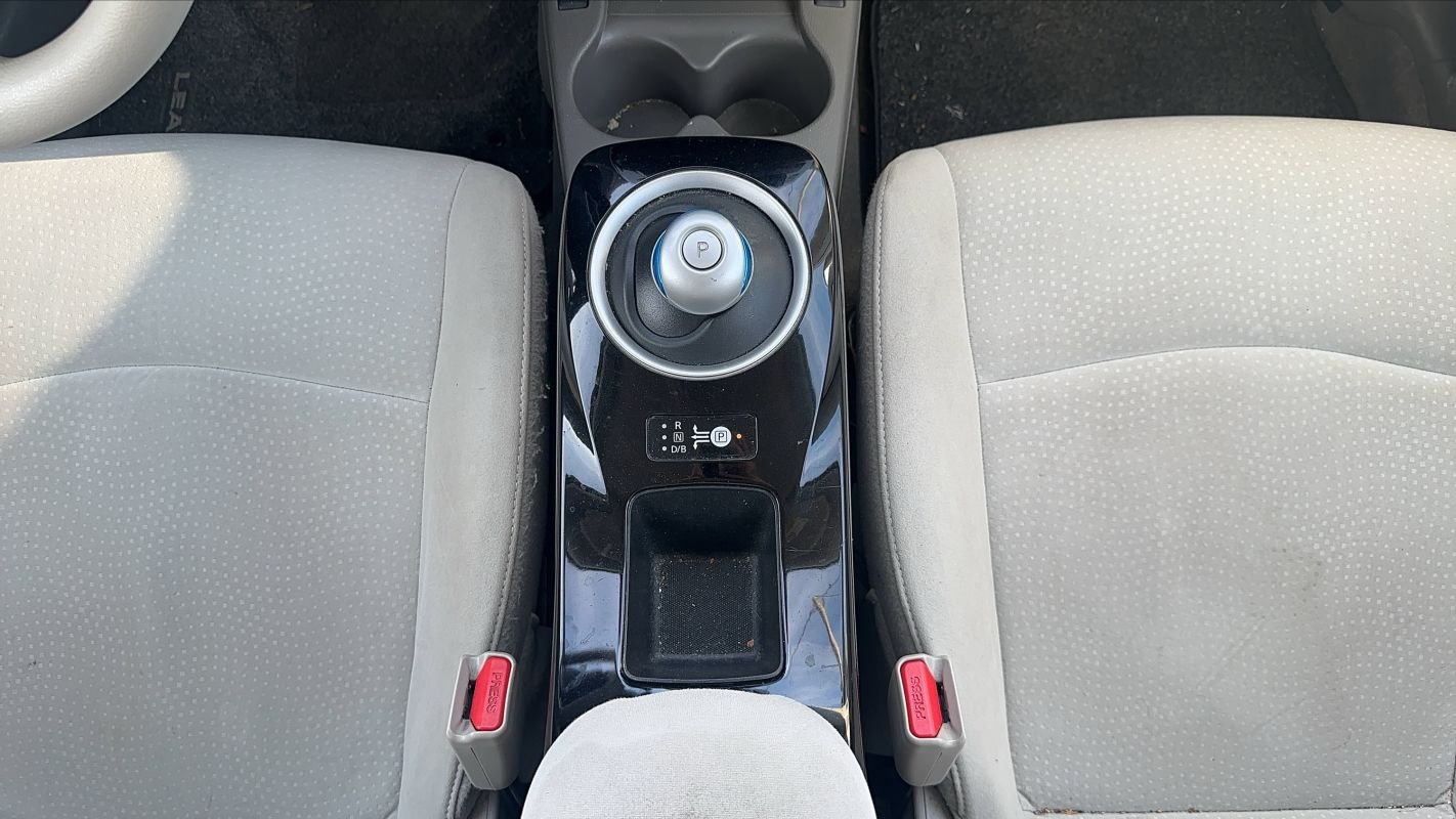 Nissan Leaf - Photo 28