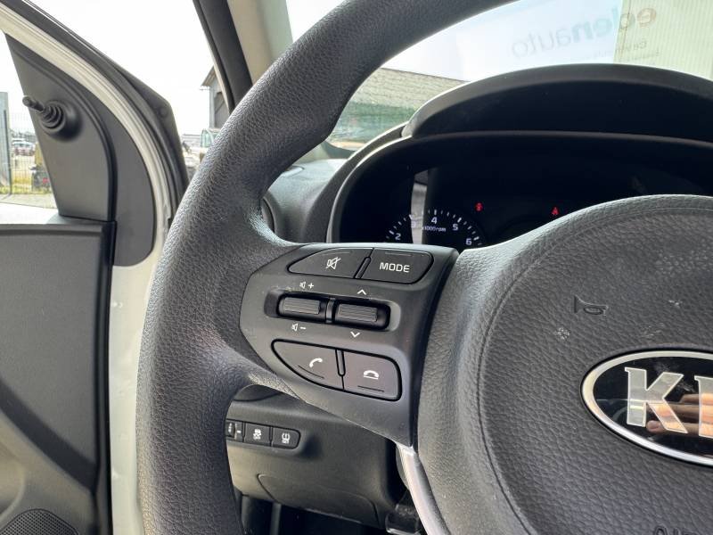 Kia Picanto - Photo 21