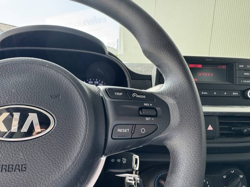Kia Picanto - Photo 22