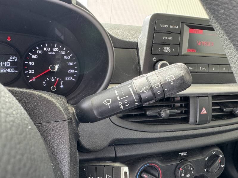Kia Picanto - Photo 26
