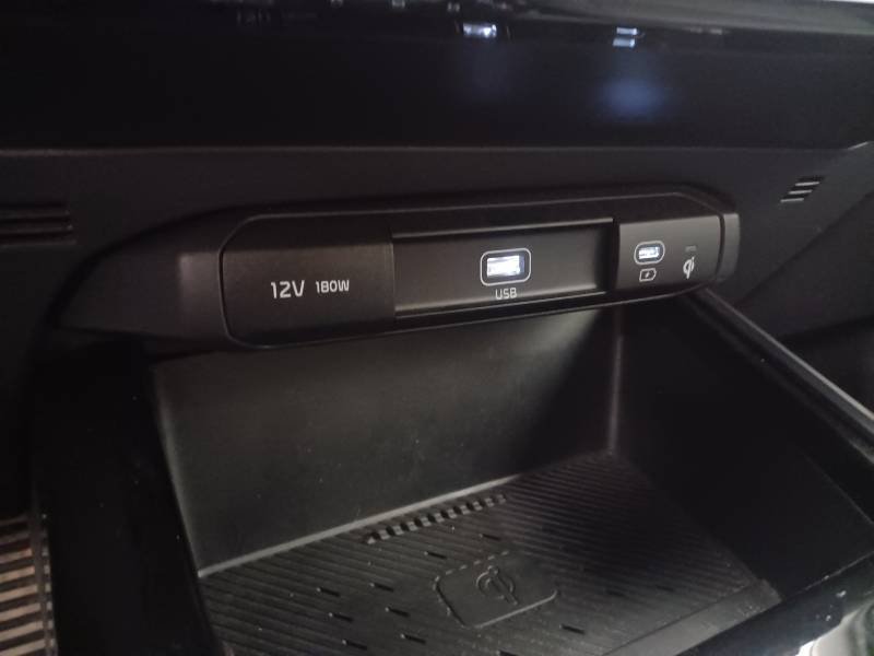 Kia Niro - Photo 34