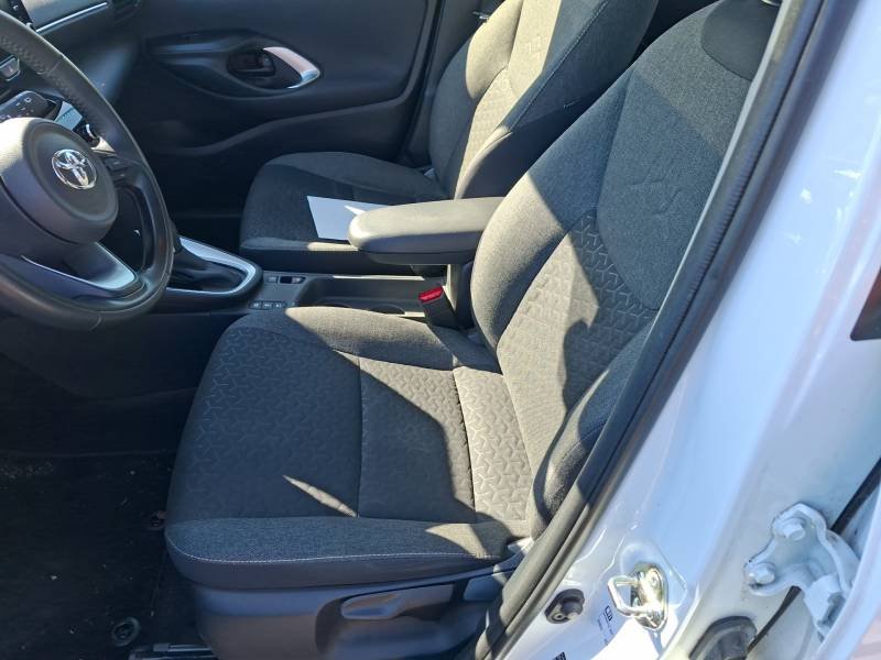 Toyota Yaris - Photo 10