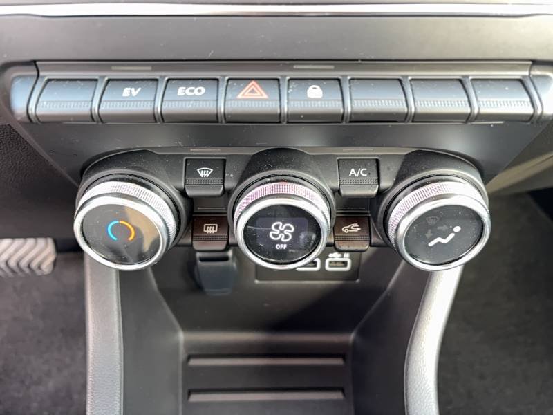 Renault Clio - Photo 24
