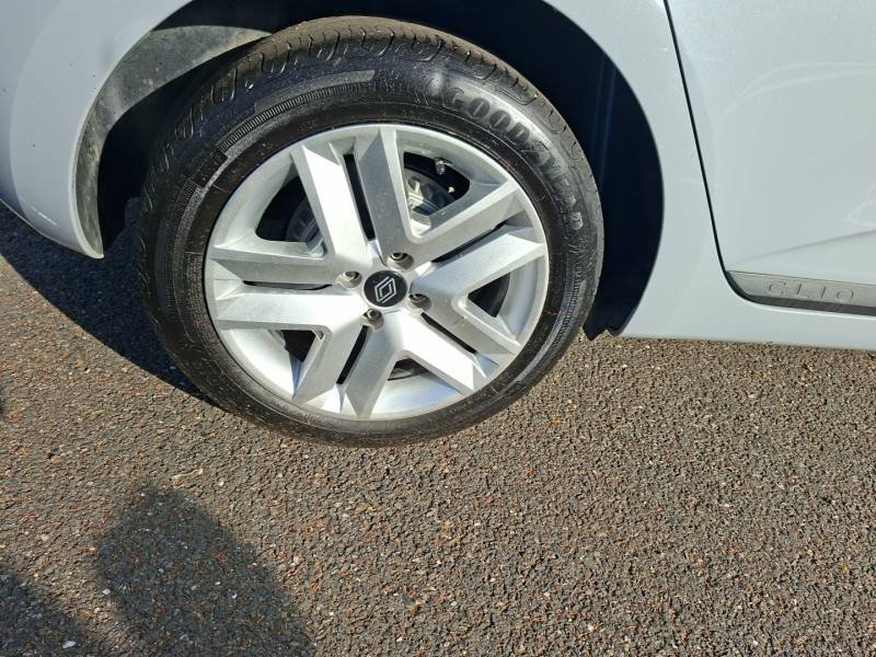 Renault Clio - Photo 20