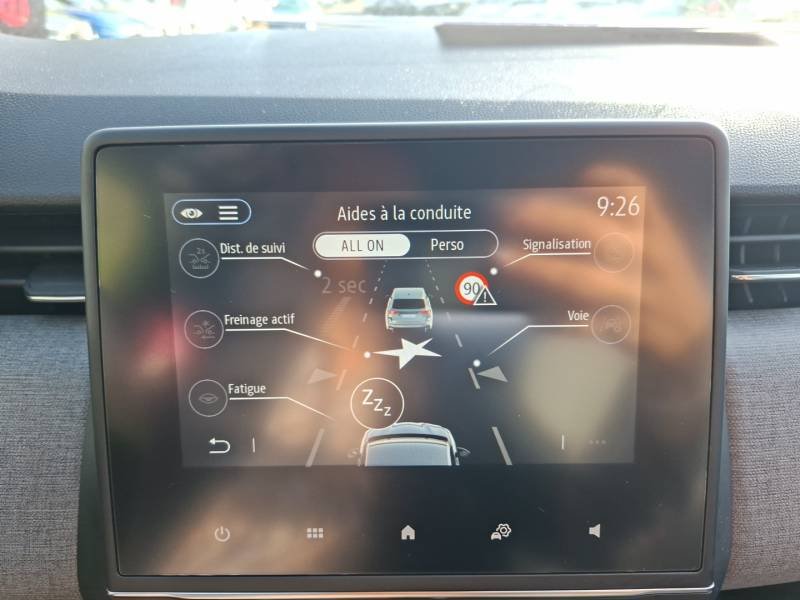Renault Clio - Photo 27