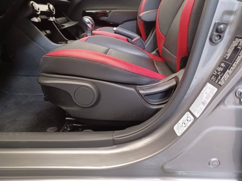 Kia Picanto - Photo 37