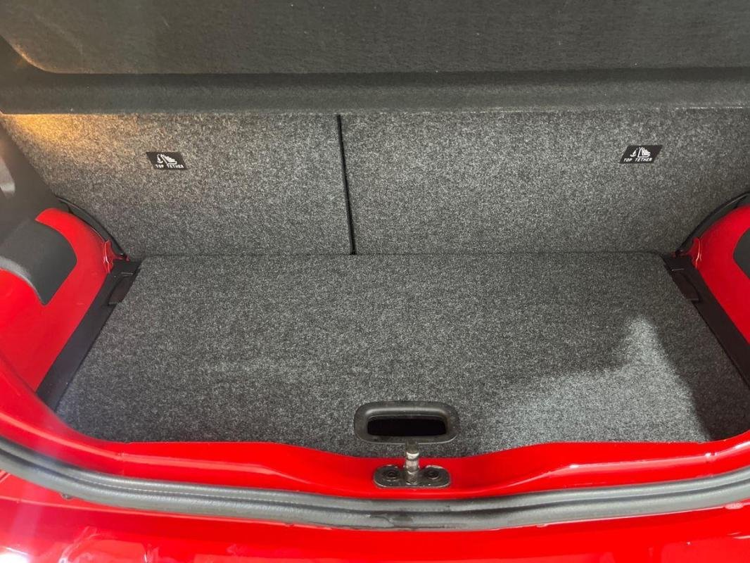 Volkswagen Up! - Photo 31