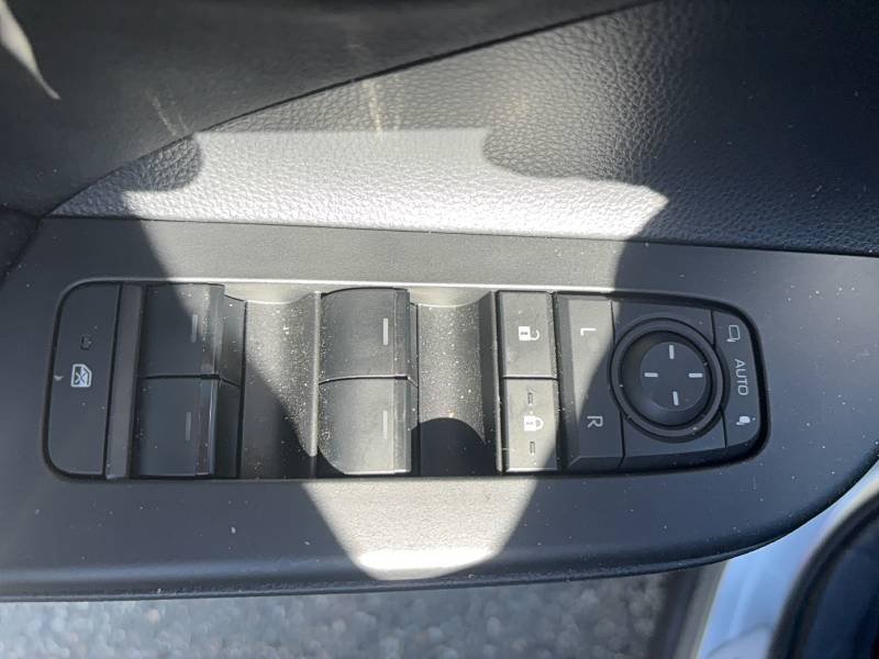 Toyota C-HR - Photo 17