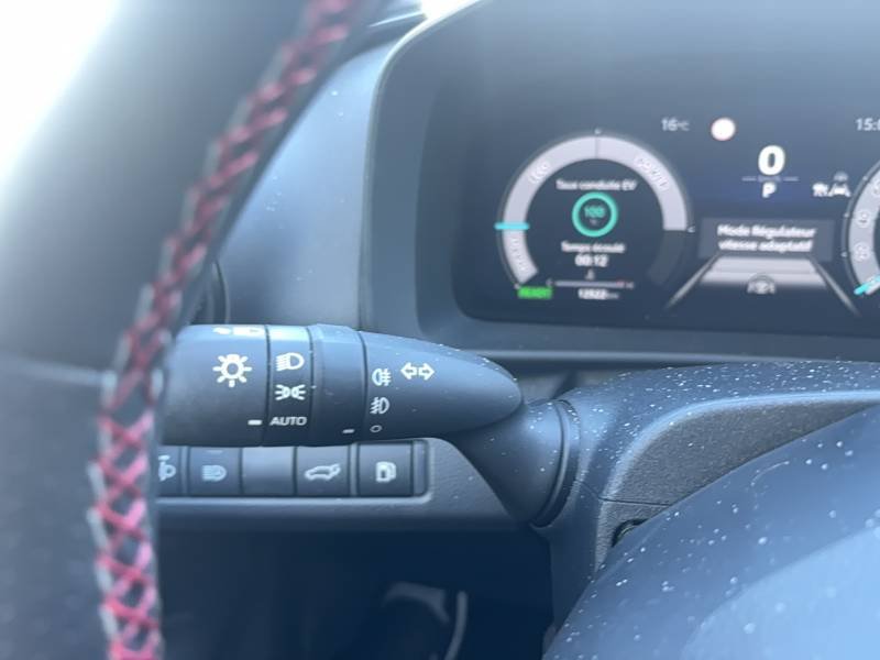 Toyota C-HR - Photo 24