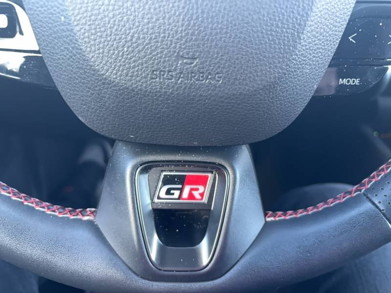 Toyota C-HR - Photo 25
