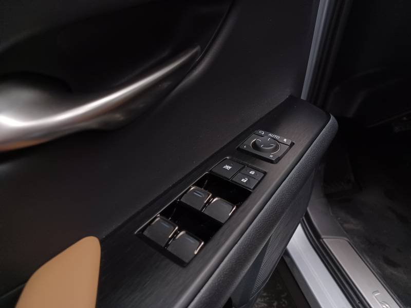 Lexus UX - Photo 16
