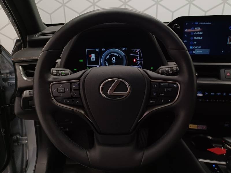 Lexus UX - Photo 19
