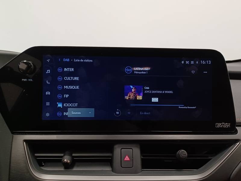 Lexus UX - Photo 30