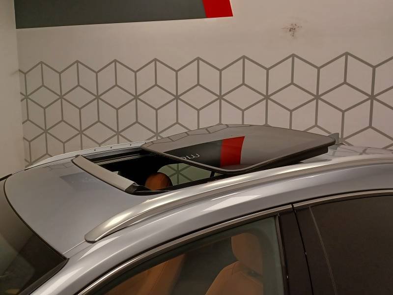 Lexus UX - Photo 38