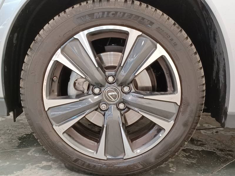 Lexus UX - Photo 9