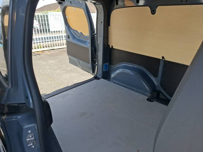 Nissan Townstar - Photo 21