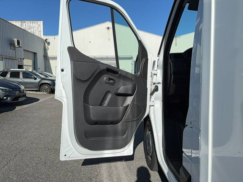 Renault Master - Photo 18