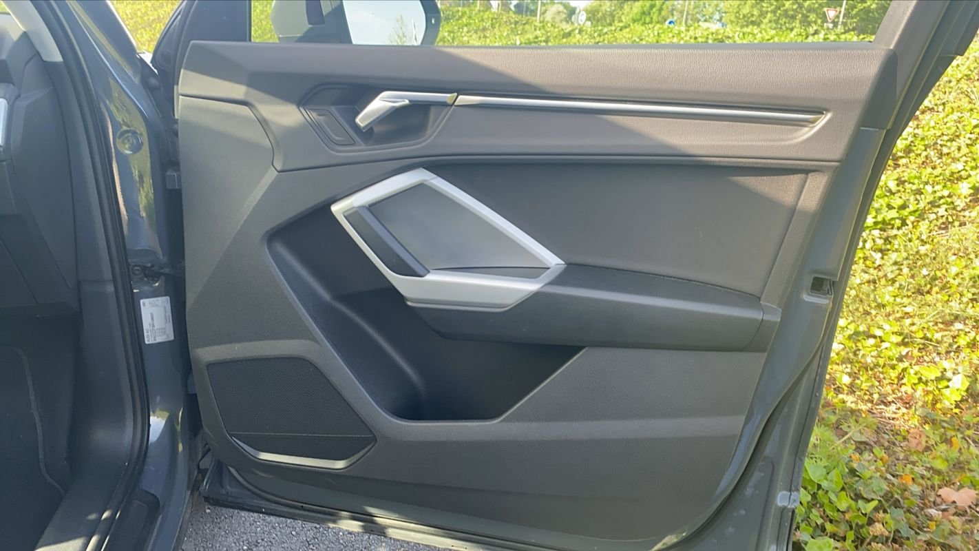 Audi Q3 - Photo 22